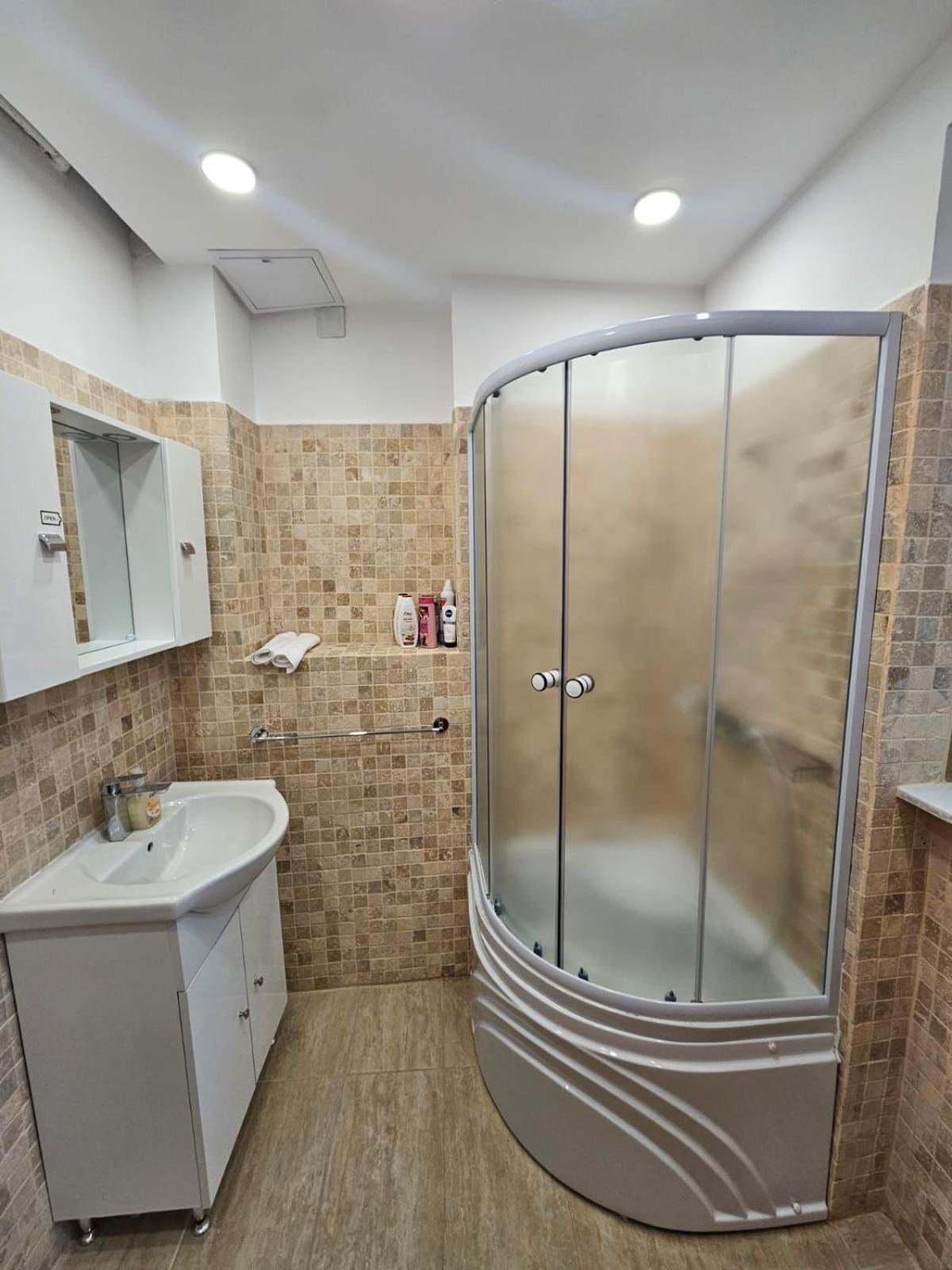 Alt Studio Apartment Bucharest Luaran gambar